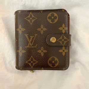 💯Authentic! LV wallet.